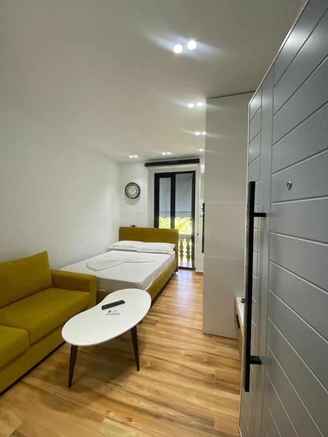 Luxury Apartment In Blloku Area Тирана Экстерьер фото