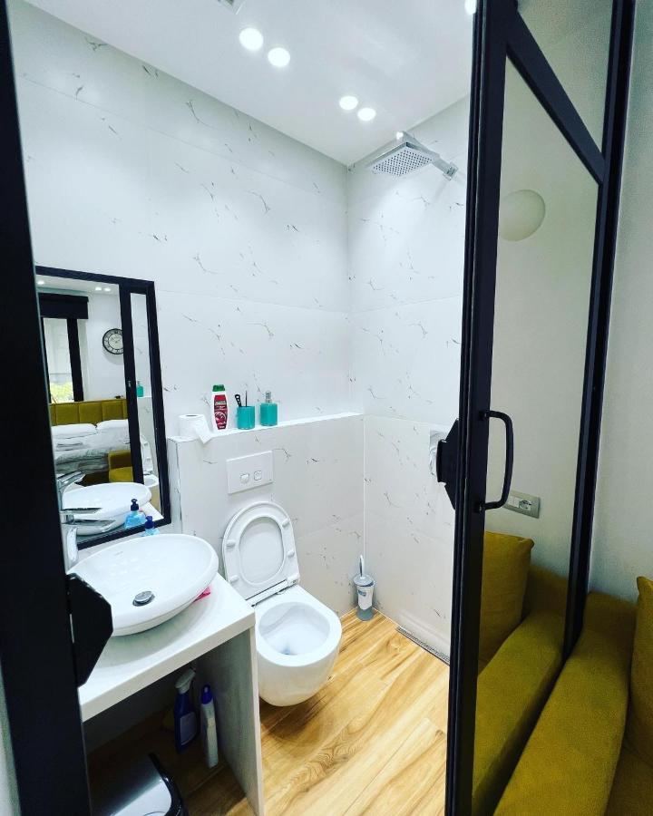 Luxury Apartment In Blloku Area Тирана Экстерьер фото