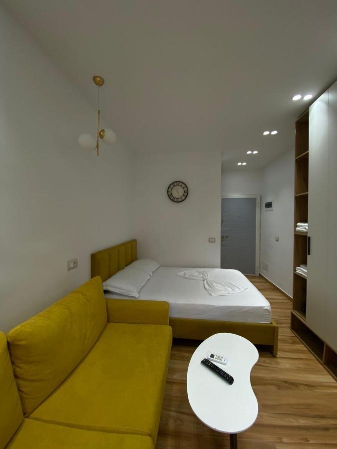 Luxury Apartment In Blloku Area Тирана Экстерьер фото